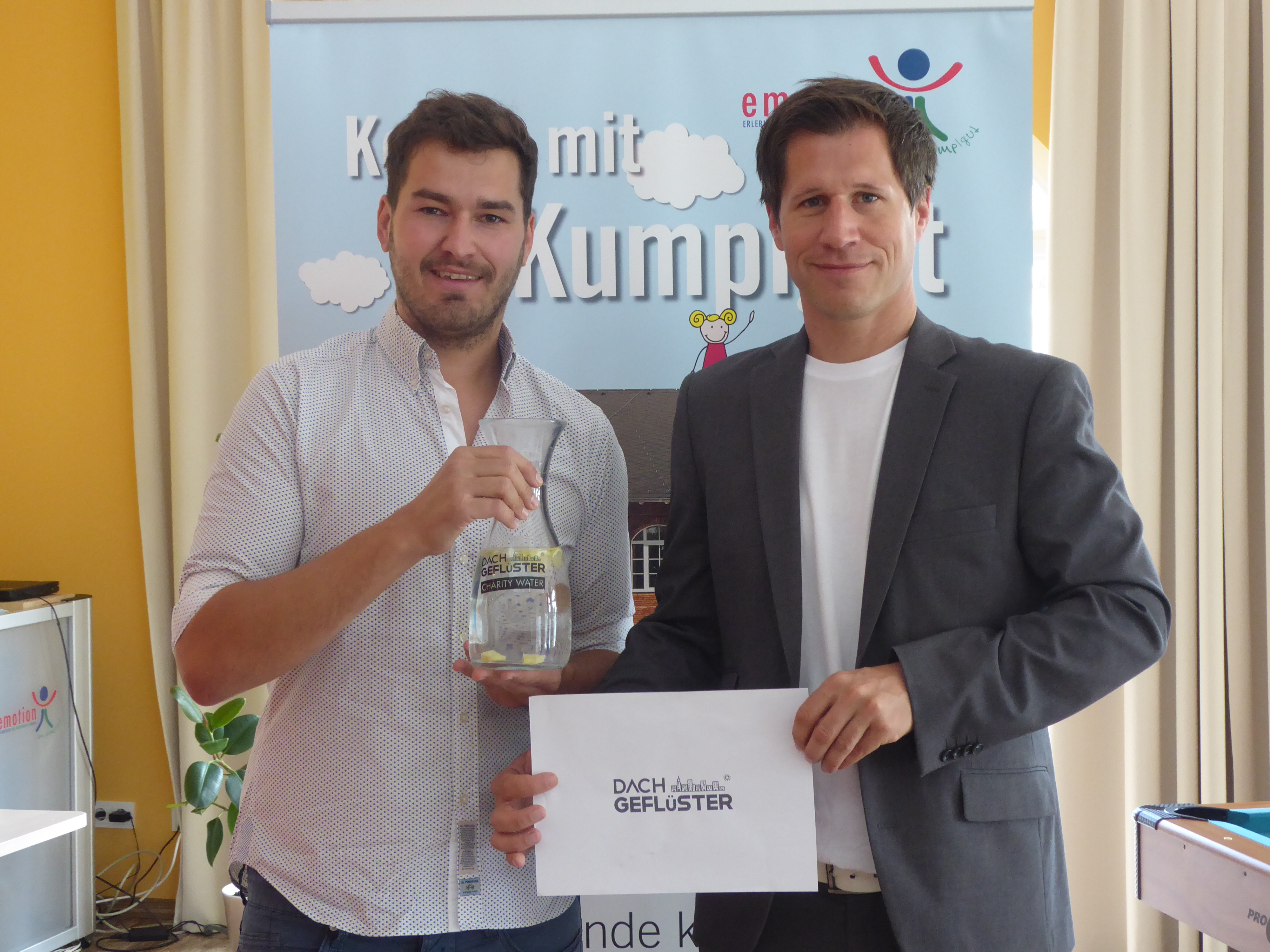 Neue Skybar „Dachgeflüster“ in Wels startet Charity Projekt für das Kumplgut