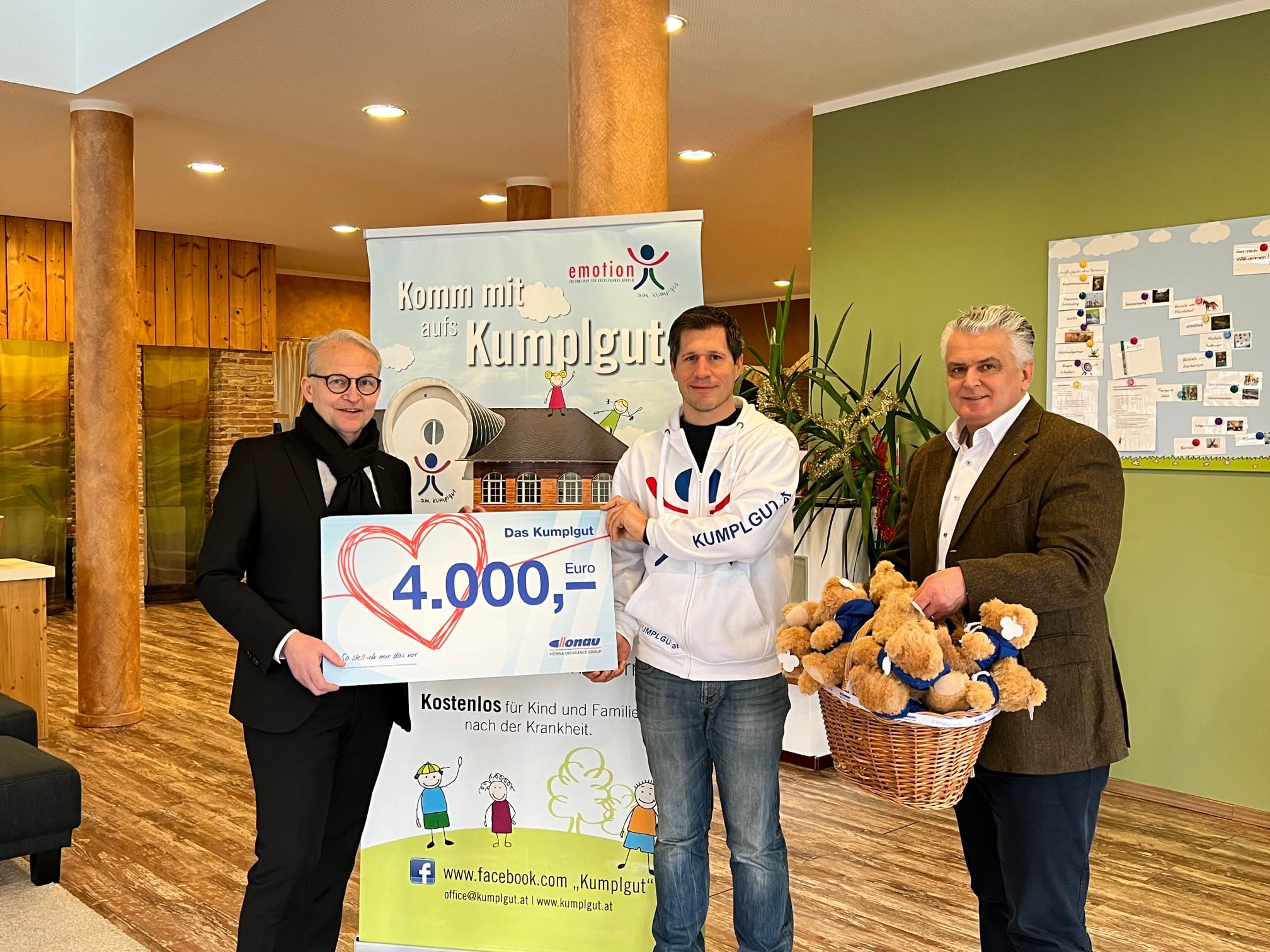 Donau Versicherung spendet € 4.ooo,–